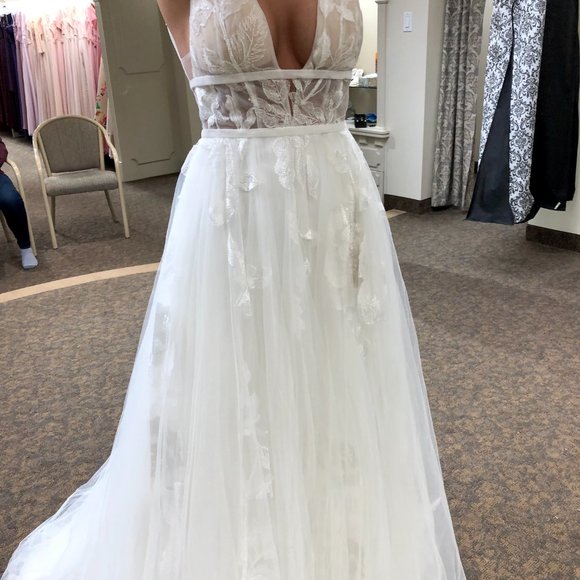 Willowby Galatea Wedding Gown (Ivory) - Picture 4 of 6